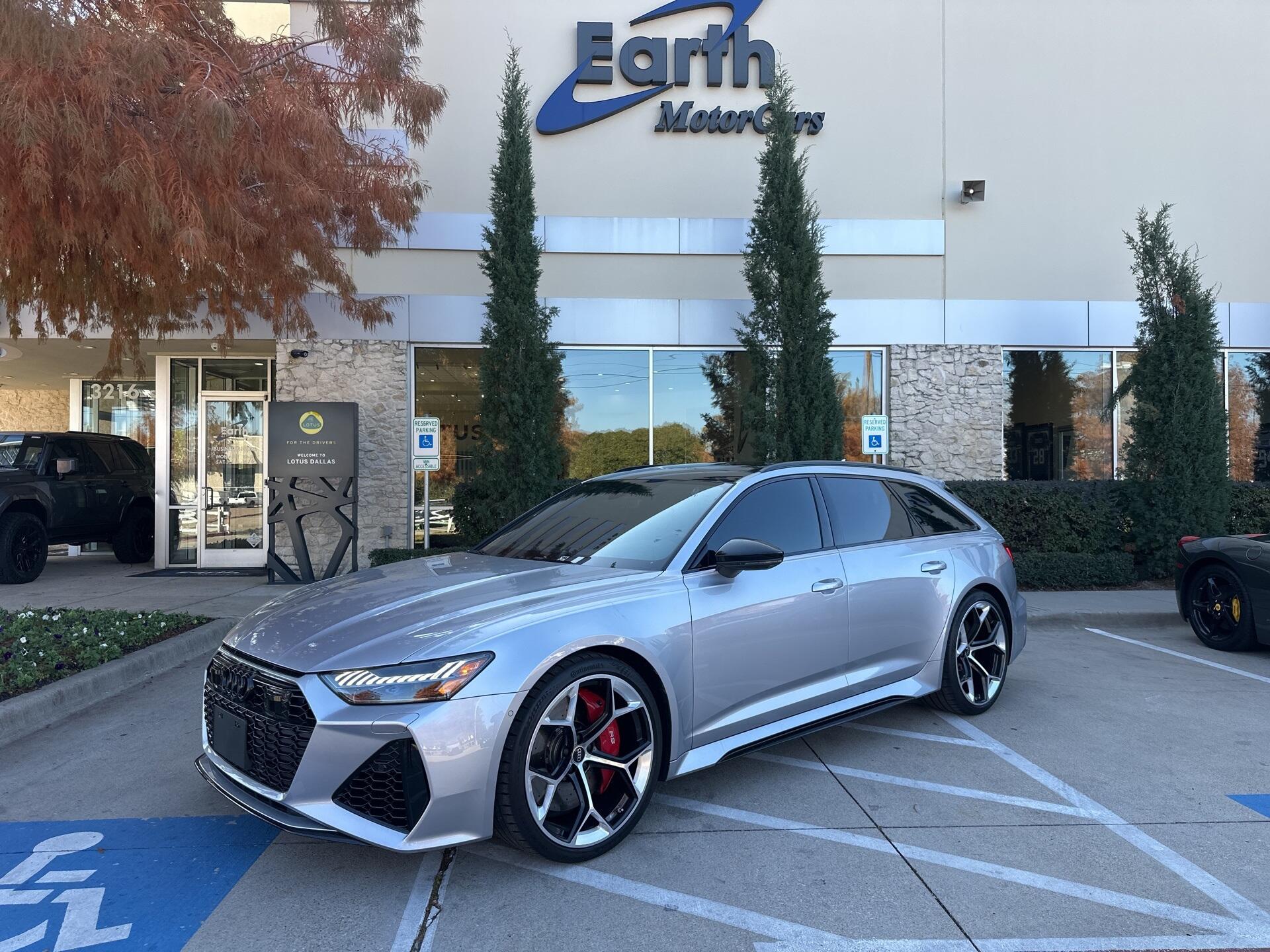 2025 Audi RS6 Avant performance's photo