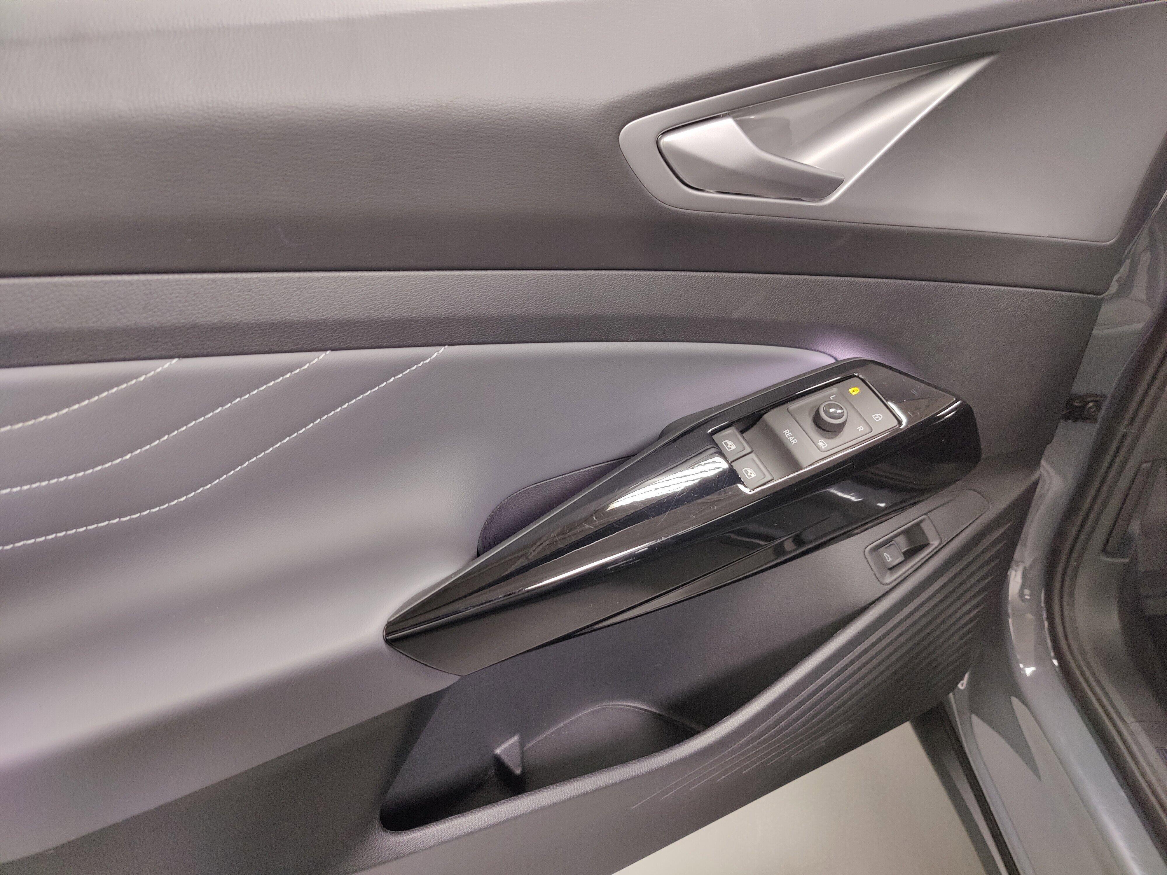 2023 Volkswagen ID.4 PRO S PLUS - Photo 29