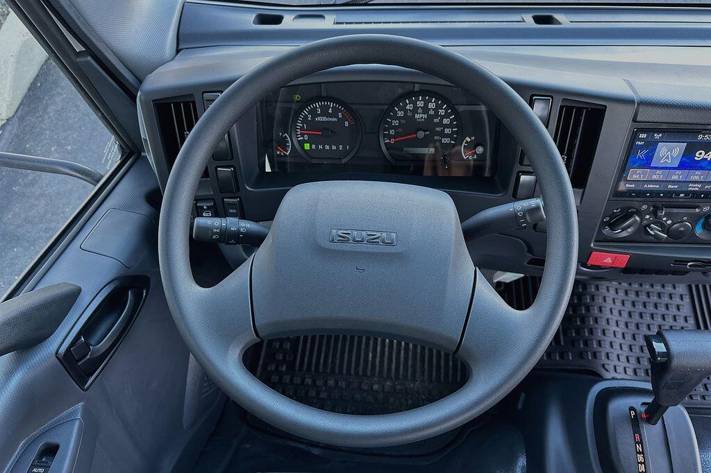 2024 Isuzu NPR HD - Photo 10