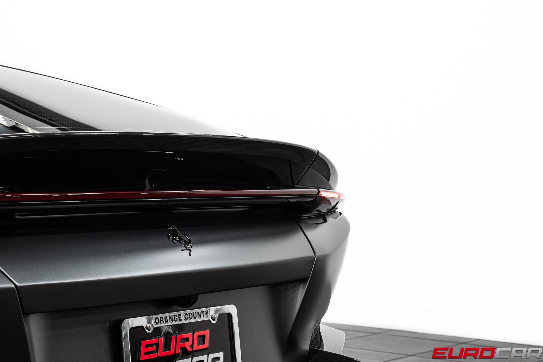2025 Ferrari 12Cilindri *HUGE CARBON OPTIONS * AIRBRUSHED SHIELD*Image 26