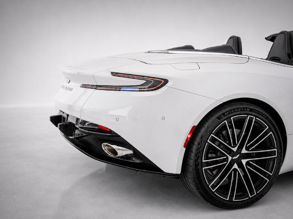 2026 Aston Martin DB12 Base - Photo 12