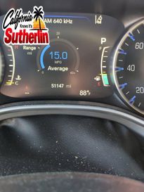 Used 2025 Chrysler Pacifica Select