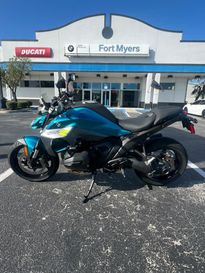 New 2026 BMW R1300R 
