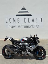 2025 BMW M 1000 R