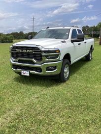 2025 RAM 2500 Tradesman Crew Cab 4x4 8' Box