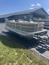 Used 2014 SOUTHBAY 422CRMXR 