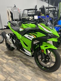 New 2025 Kawasaki Ninja 500 KRT 