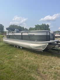 Used 2022 SOUTHBAY 224RS 275 