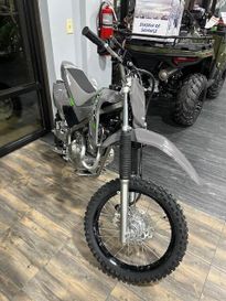 2025 Kawasaki KLX 140R 