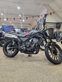 2025 Honda SCL500 