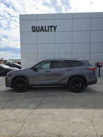 Used 2023 Toyota Highlander XSE