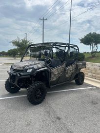 New 2025 Honda PIONEER 1000-6 DELUXE 