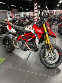 2024 Ducati HYPERMOTARD 950 SP in a SPECIAL LIVERY 2024 exterior color. Cross Country Cycle 201-288-0900 crosscountrycycle.net 