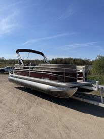 Used 2024 STARCRAFT LX22R 
