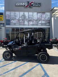 2025 Kawasaki Teryx4 S LEMetallic Matte Twilight BlueSuper Black 