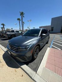 Used 2022 Volkswagen Tiguan 2.0T SE