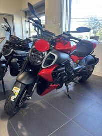 New 2025 Ducati Diavel V4 