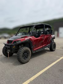 Used 2020 Polaris GENERAL 4 1000 DELUXE SUNSET RED 