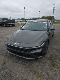 Used 2025 Hyundai Elantra Limited