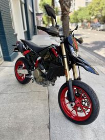 New 2027 Ducati HYPERMOTARD 698 MONO NERA 