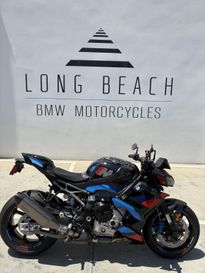2026 BMW M 1000 R