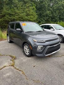 Used 2021 Kia Soul LX