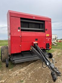 2017 Massey Ferguson 2956A 