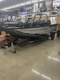 New 2025 SMOKERCRAFT EXC166DCPRO 