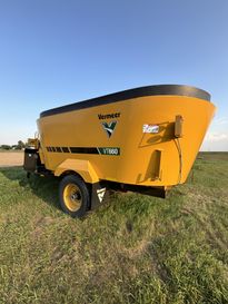New 2025 Vermeer VT660 Mixer Wagon 
