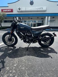 New 2025 Ducati SCR NIGHT SH 