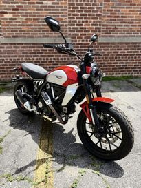 New 2024 Ducati SCRAMBLER ICON 