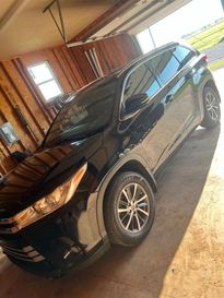 Used 2017 Toyota Highlander XLE AWD V6