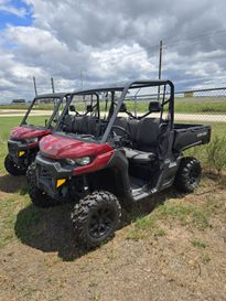 2024 Can-Am Defender DPS HD10 