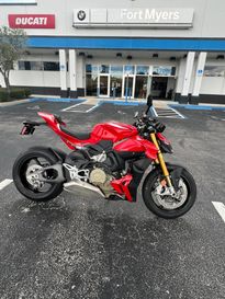 New 2026 Ducati STREETFIGHTER V4S 