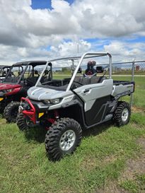 2024 Can-Am Defender X mr HD10 with Half Doors 