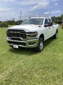 2025 RAM 2500 Tradesman Crew Cab 4x4 8' Box