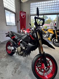 New 2027 Ducati HYPERMOTARD 698 MONO NERA 