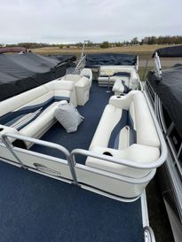 Used 2002 LOWE TR220JXA 