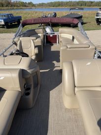 Used 2024 STARCRAFT LX22R 