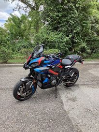 2025 BMW M 1000 XR 