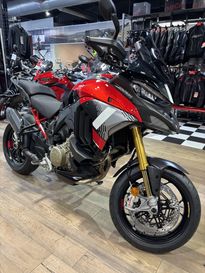 2025 Ducati Multistrada V4 Pikes Peak 