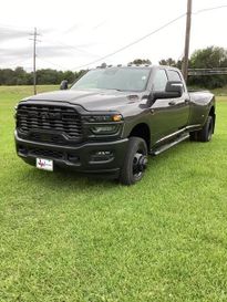 2025 RAM 3500 Tradesman Crew Cab 4x4 8' Box