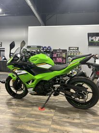 New 2025 Kawasaki Ninja 500 KRT 