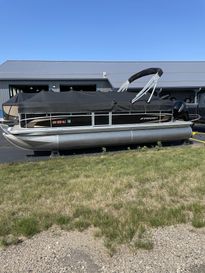 Used 2023 STARCRAFT LX22R 