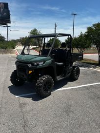 2025 Can-Am DEFENDER DPS HD10 