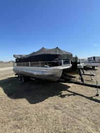 Used 2019 XCURSION 23RFX 