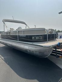 Used 2013 MISTY HARBOR 22RLWCE 