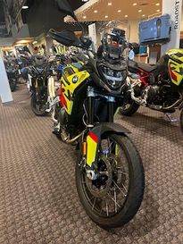 2024 BMW F900GS 