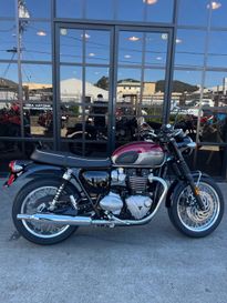 2024 Triumph BONNEVILLE T120