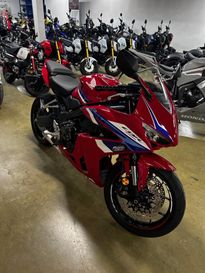 2024 Honda CBR650R 